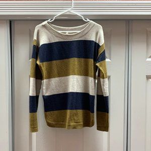 Kasia Color Blocked Curved Hem Pullover